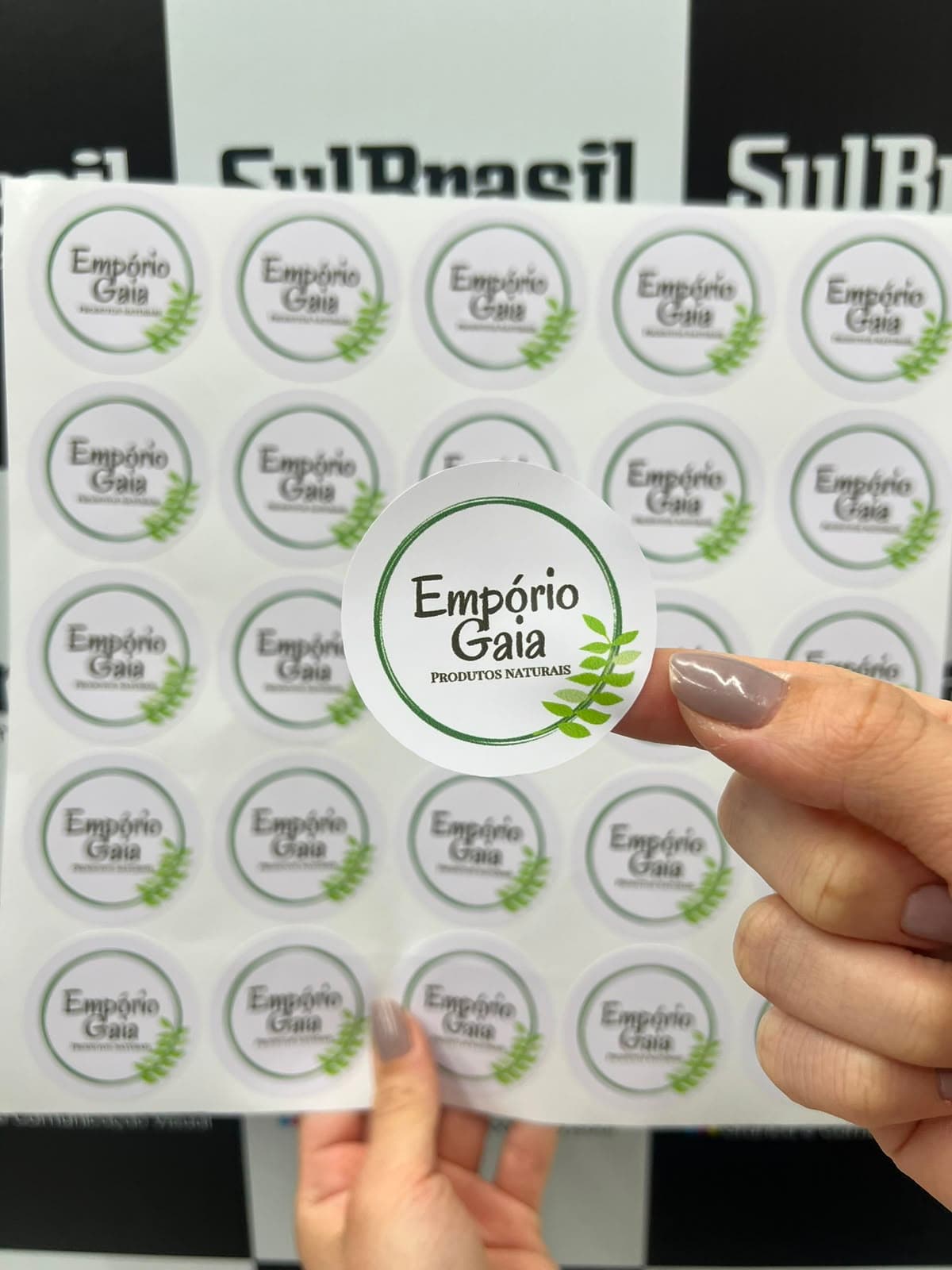 Adesivo de papel